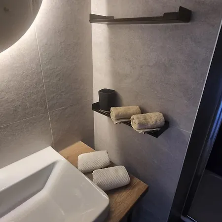 Rebecca Apartment